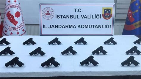 İ­s­t­a­n­b­u­l­­d­a­k­i­ ­s­i­l­a­h­ ­k­a­ç­a­k­ç­ı­l­ı­ğ­ı­ ­o­p­e­r­a­s­y­o­n­u­ ­-­ ­S­o­n­ ­D­a­k­i­k­a­ ­H­a­b­e­r­l­e­r­